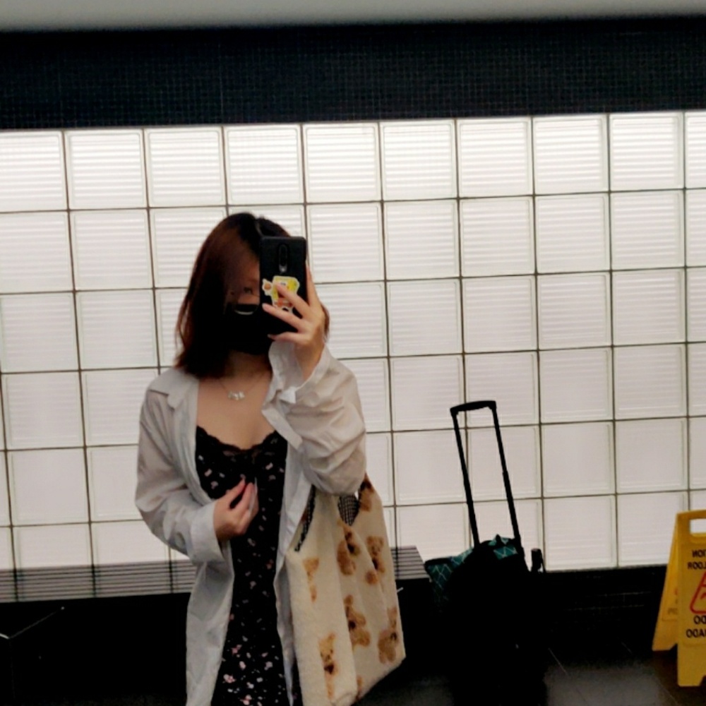 Meet your Posher, Angela